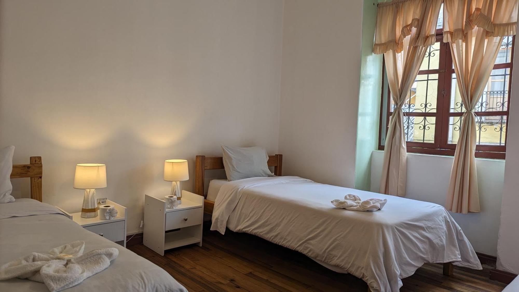 Vibes Aurik Hotel Quito Room photo